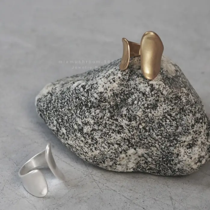 Gold Geometric Women's Ring Open Ring Japan Korea - Image 3