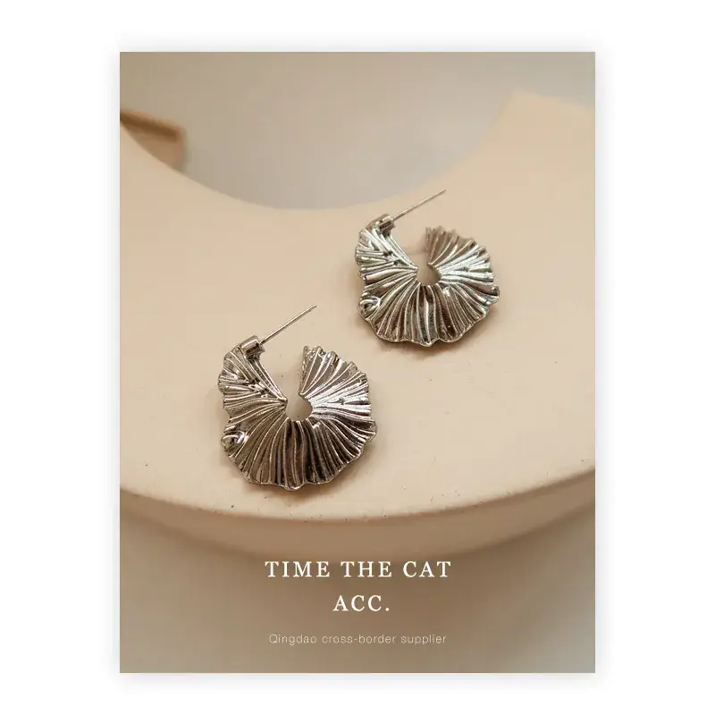 New 925 Stud Earrings Bohemian Irregular Metallic - Image 2
