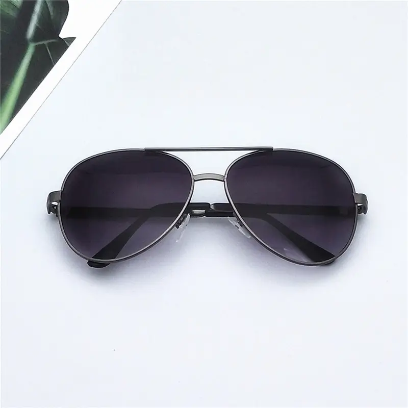 Men's Black Metal Sunglasses Wholesale - Image 3