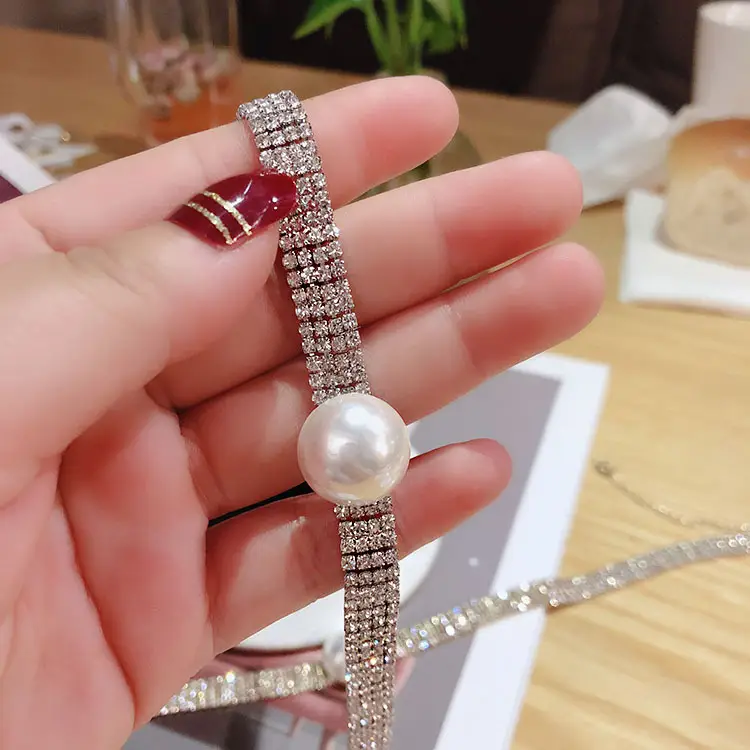 Elegant Pearl Collarbone Chain for Women - Image 6