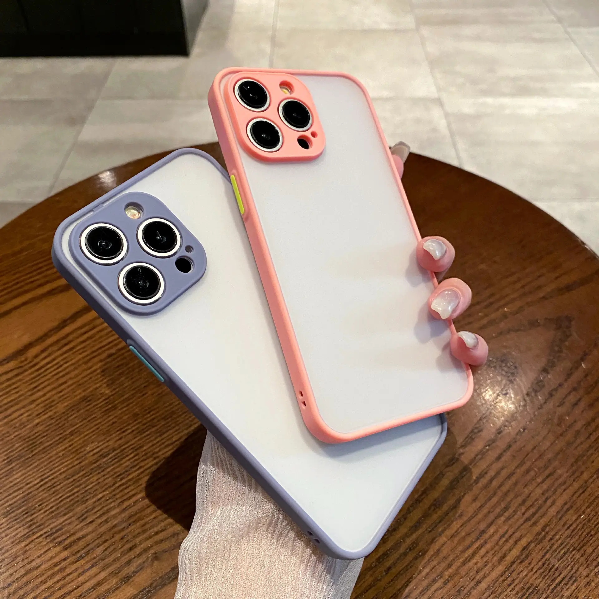 iPhone 16 Frosted Skin Sense Eye Protection Case — feature 10