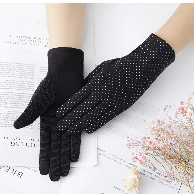 Women's Grey Touch Screen Gloves with Butterfly Design