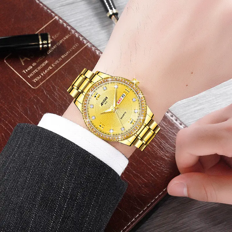 All-Gold Quartz Watch with Diamond Luminous Dial for Men - Image 5