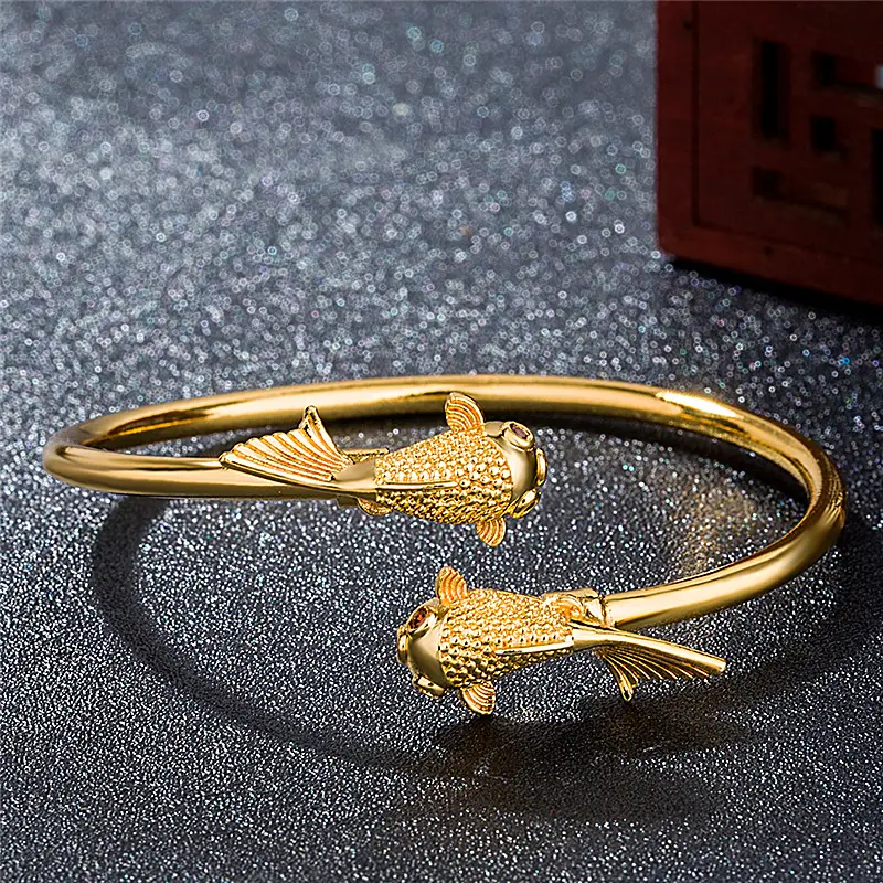 Burmese Fish Gold Plated Double Eye Bracelet — feature 2