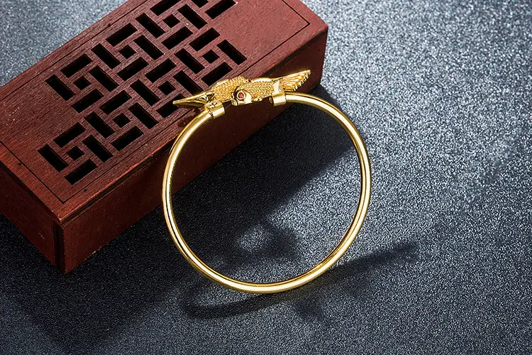 Burmese Fish Gold Plated Double Eye Bracelet — feature 7