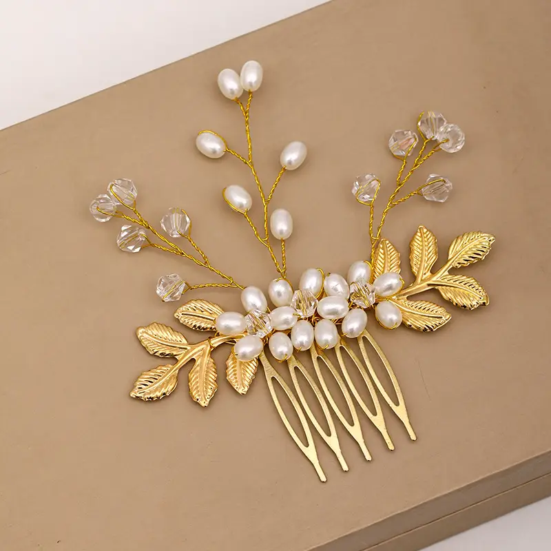 Golden Pearl Hair Comb with Leaf Design for Weddings - Image 3