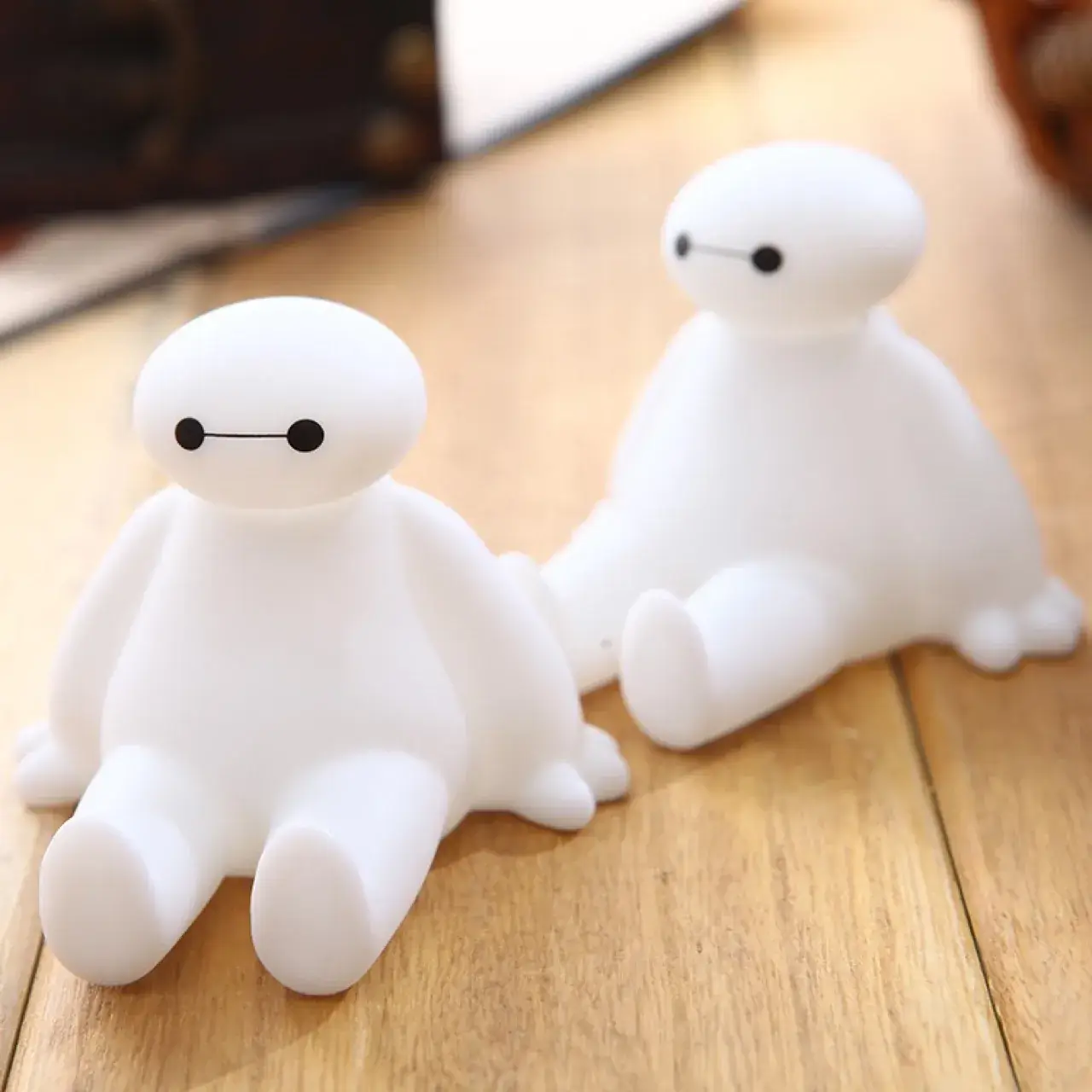 Small Cartoon Mobile Phone Holder for Events & Gifts — feature 9