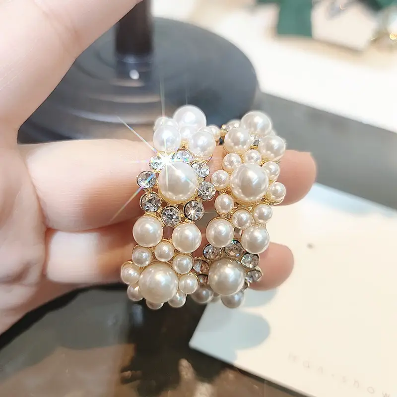 Luxury Pearl Hoop Earrings for Women - Image 4