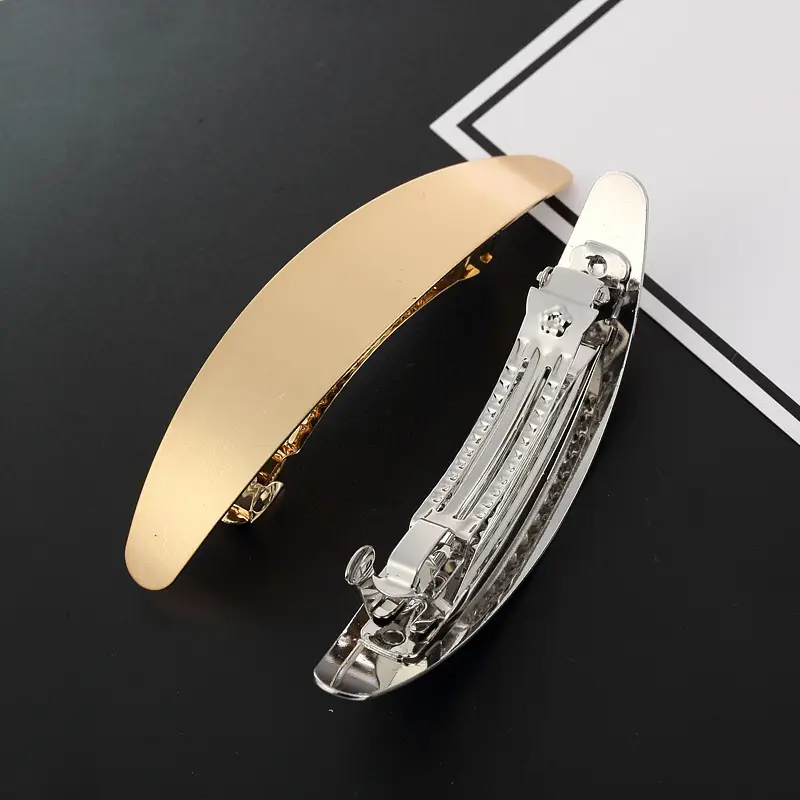 Gold Smooth Oval Hair Clip for Women - Image 3