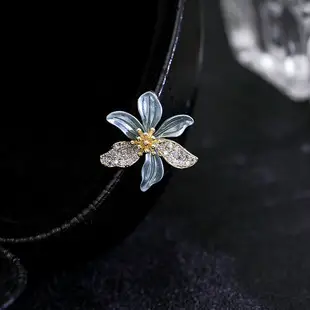 Mini Bow Collar Pin Buckle V-Neck Anti-Light Neck Pin Suit Badge Small Jewelry — feature 8
