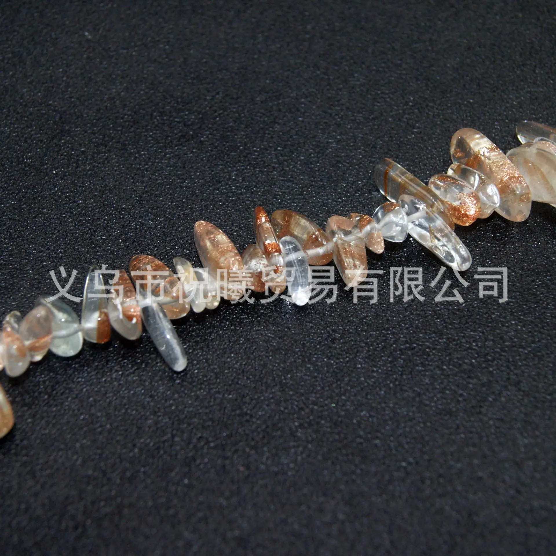 Irregular Natural Crystal Tooth Gravel Medium Hole - Image 27