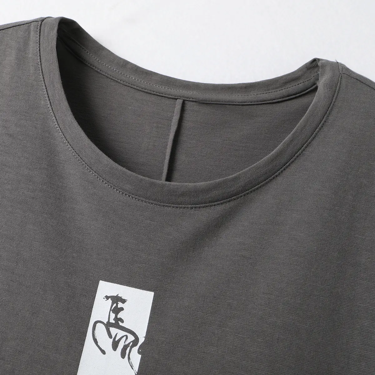 Men Grey Letter Print T-Shirt Round Neck - Image 4