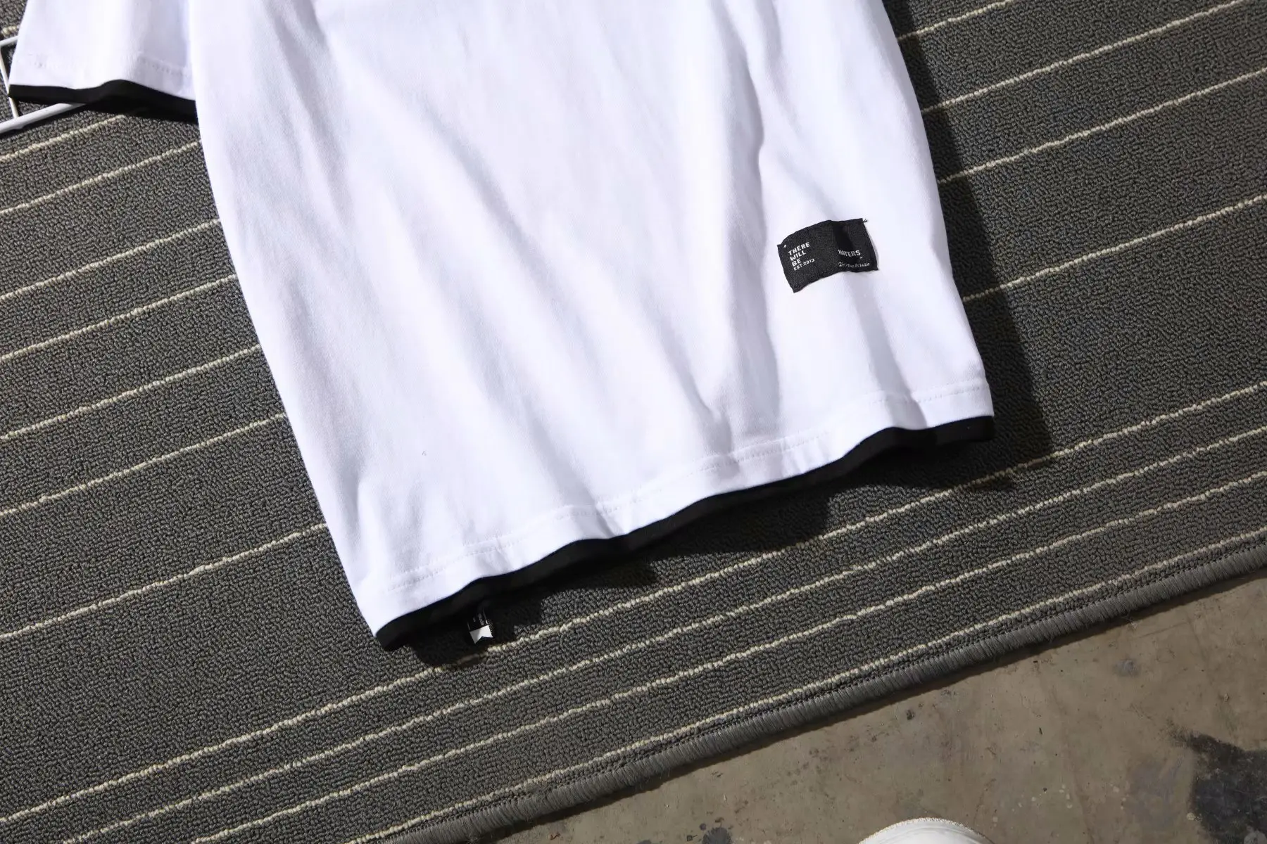 Men Black Cotton Short Sleeve T-Shirt Summer Wear — feature 4