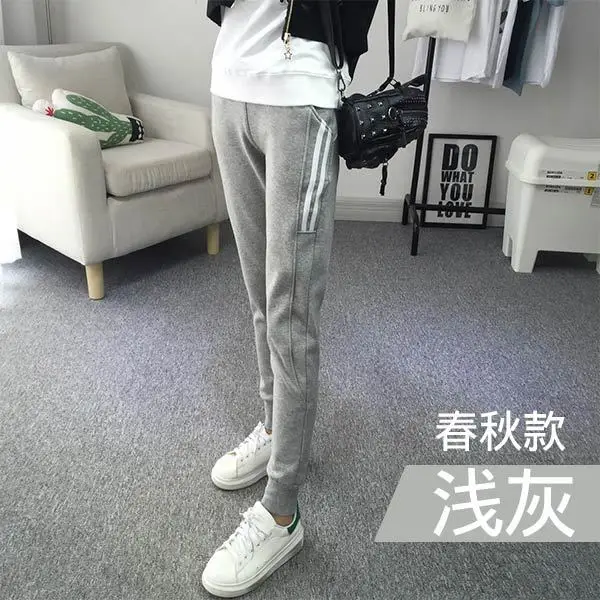 Women Black Elastic Waist Belted Cropped Pants