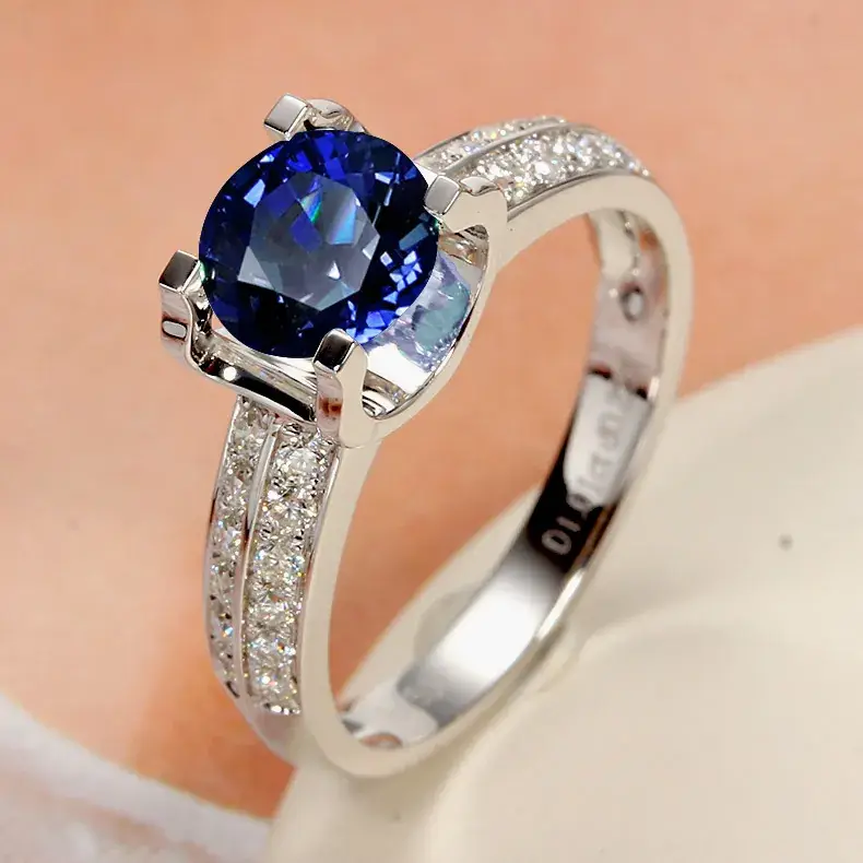 Elegant Zircon Open Ring for Women - Image 2