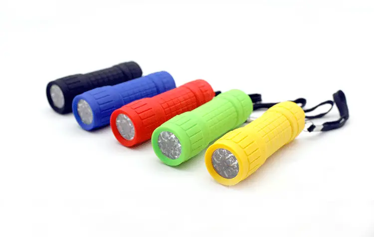 Outdoor LED Flashlight Yellow Dry Battery Portable — feature 11