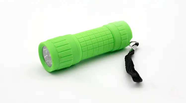 Outdoor LED Flashlight Yellow Dry Battery Portable — feature 16