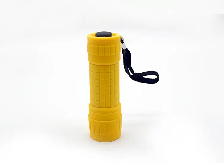 Outdoor LED Flashlight Yellow Dry Battery Portable — feature 17