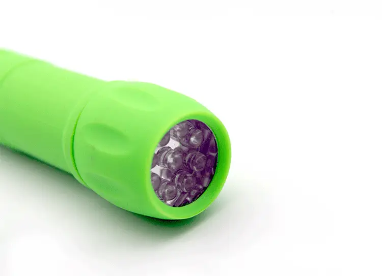 Outdoor LED Flashlight Yellow Dry Battery Portable — feature 21