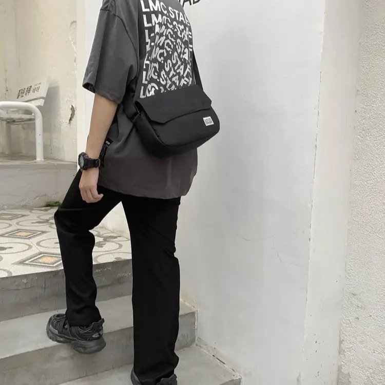 Black Japanese-Style Small Crossbody Bag for Men Women