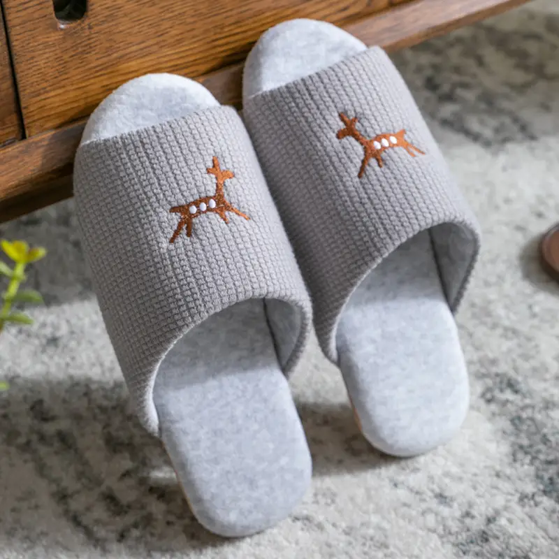 New Open-Toe Indoor Summer Cotton Slippers for Couples, Suitable for Men and Women, Quiet Floor Slippers for Home Use