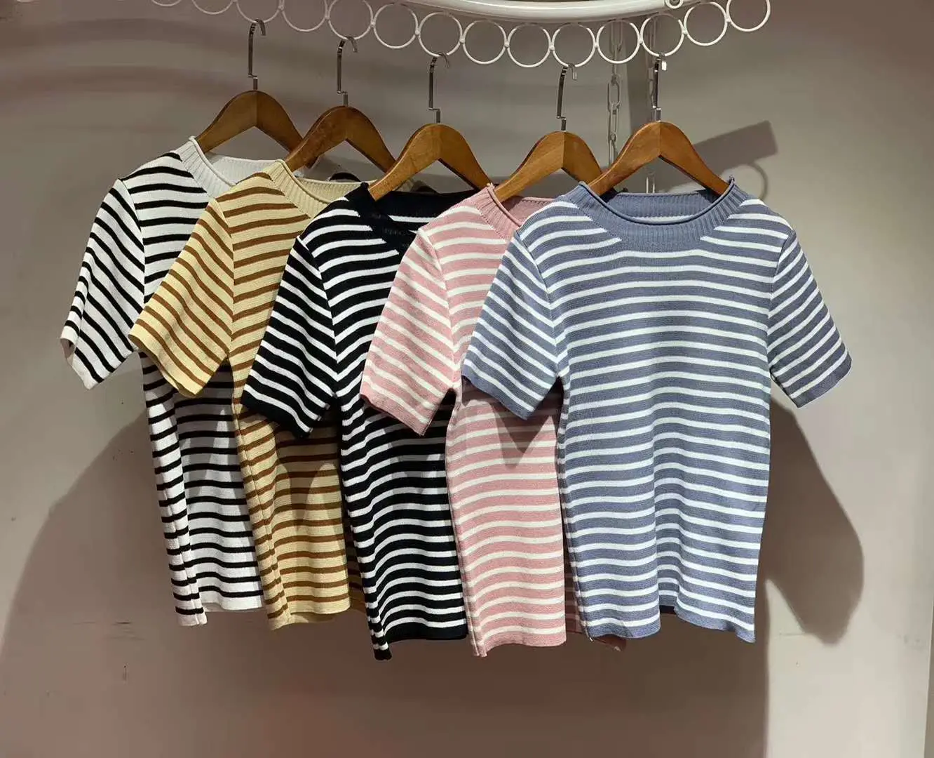 2024 Summer Striped Knitted T-Shirt Set — feature 9