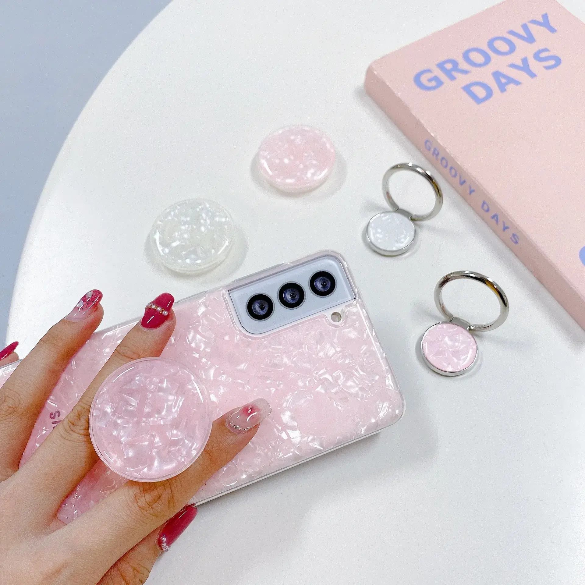 Glitter Ring with 360 Rotation & Sparkle Design - Image 14