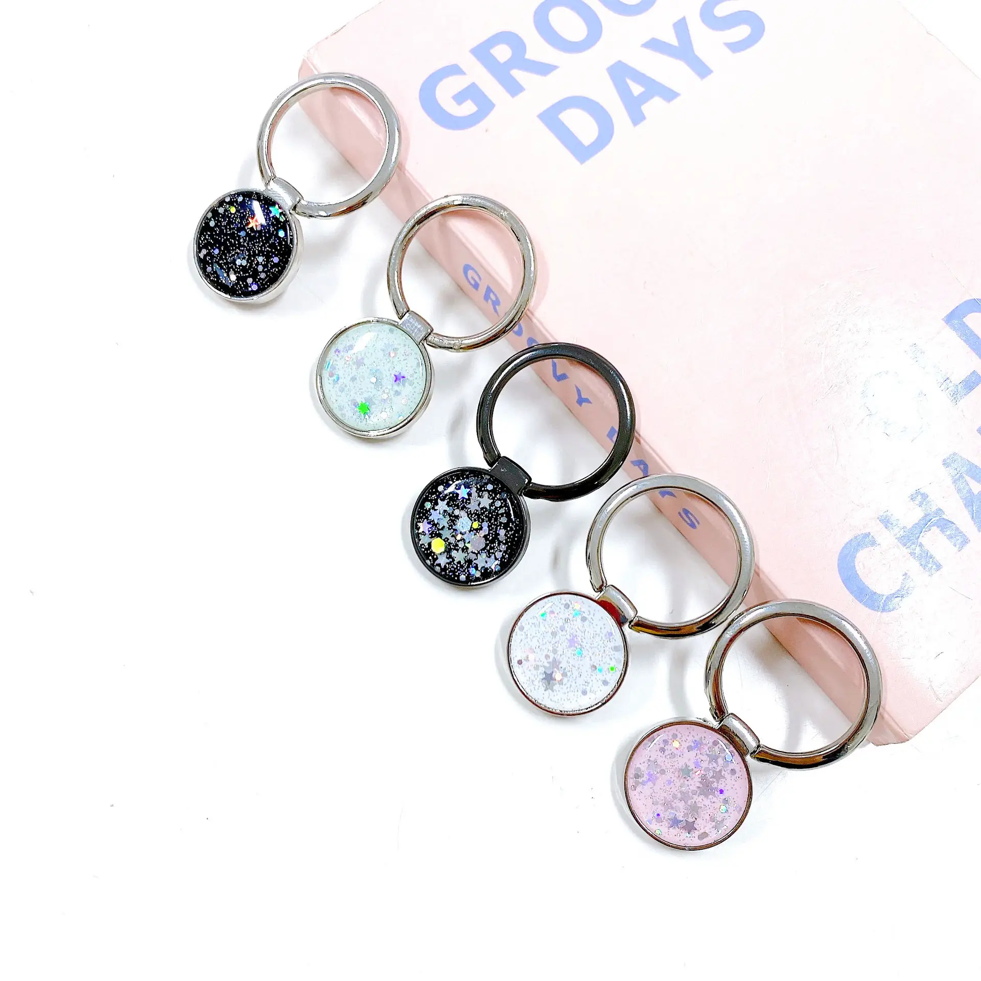Glitter Ring with 360 Rotation & Sparkle Design — feature 16