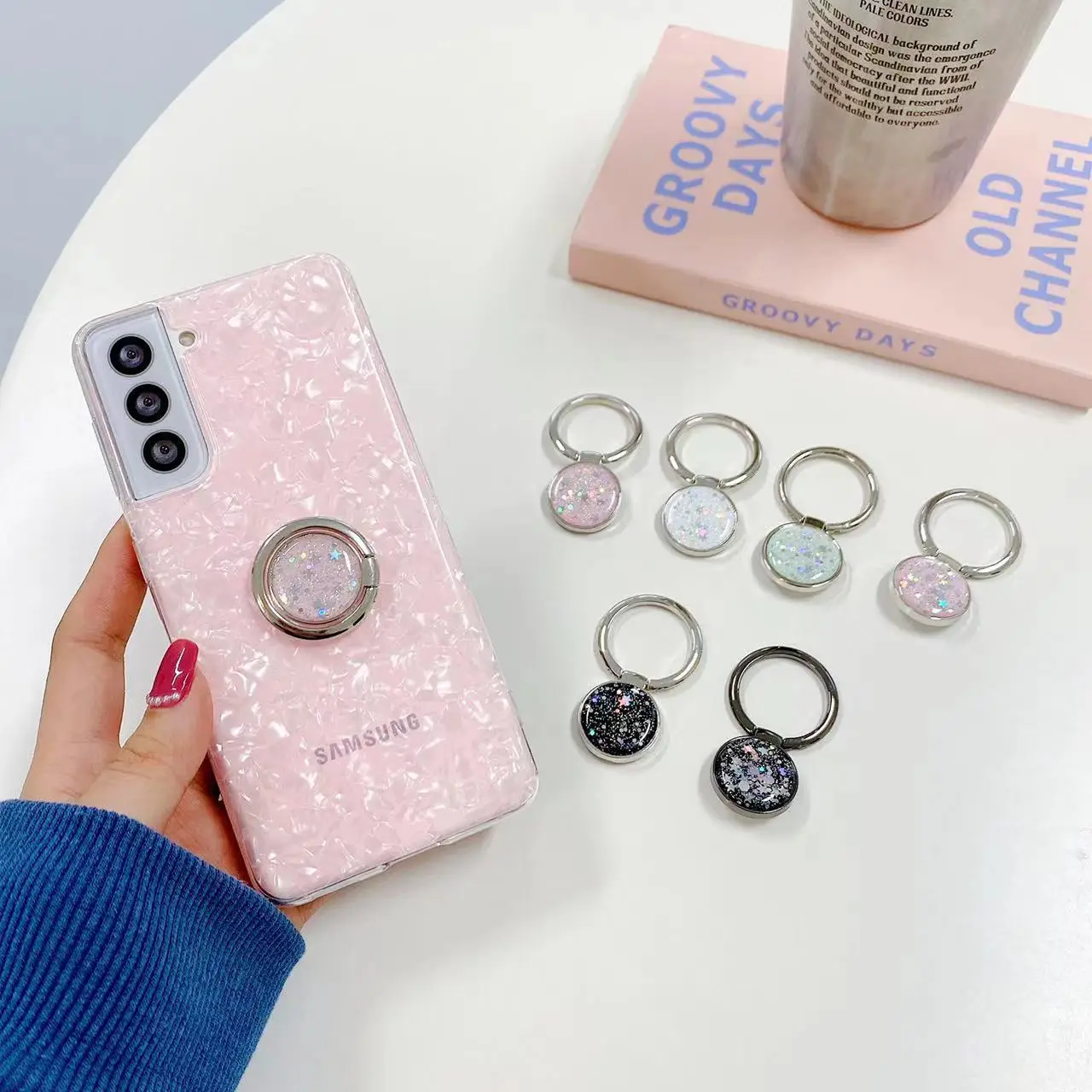 Glitter Ring with 360 Rotation & Sparkle Design — feature 2