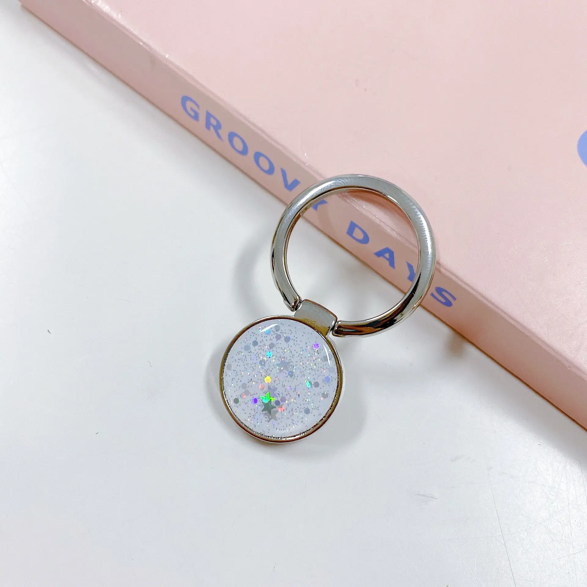 Glitter Ring with 360 Rotation & Sparkle Design — feature 29