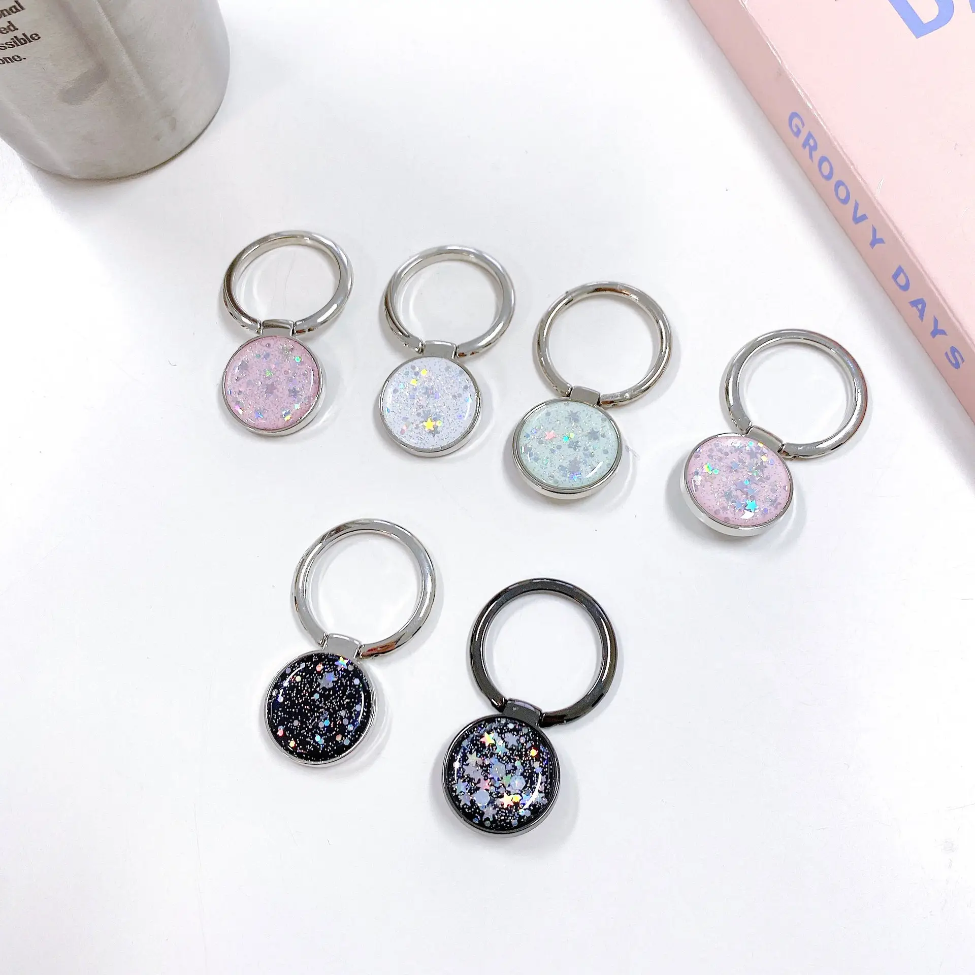 Glitter Ring with 360 Rotation & Sparkle Design — feature 4