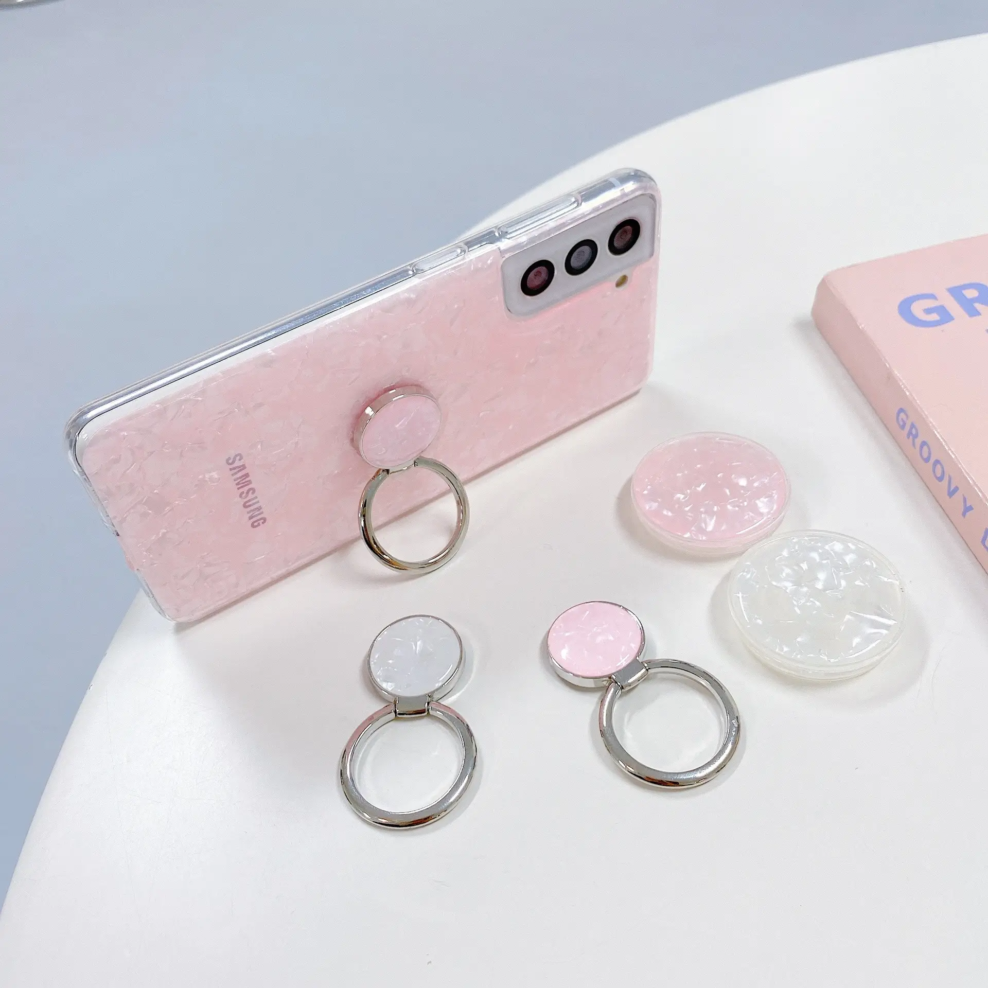 Glitter Ring with 360 Rotation & Sparkle Design — feature 8