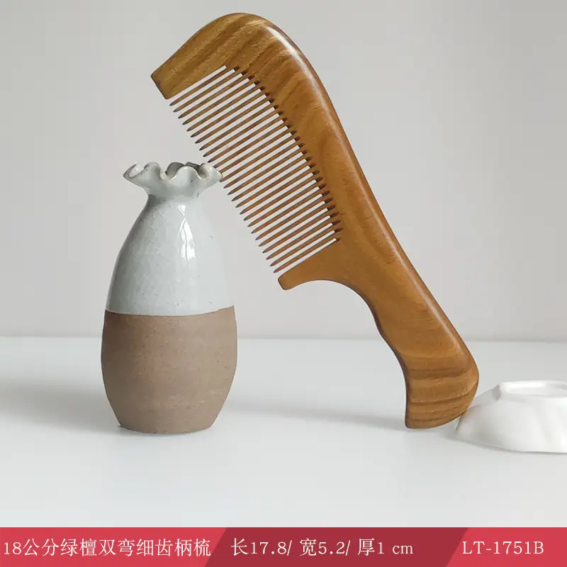 Green Sandalwood Hair Comb with Electrostatic Massage - Image 12