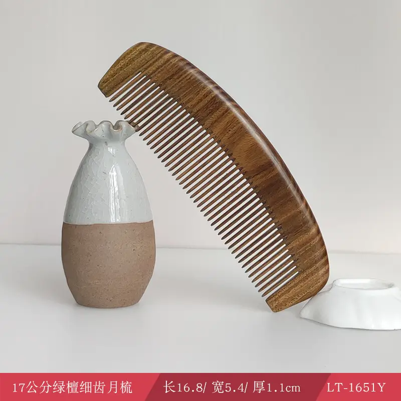 Green Sandalwood Hair Comb with Electrostatic Massage - Image 15