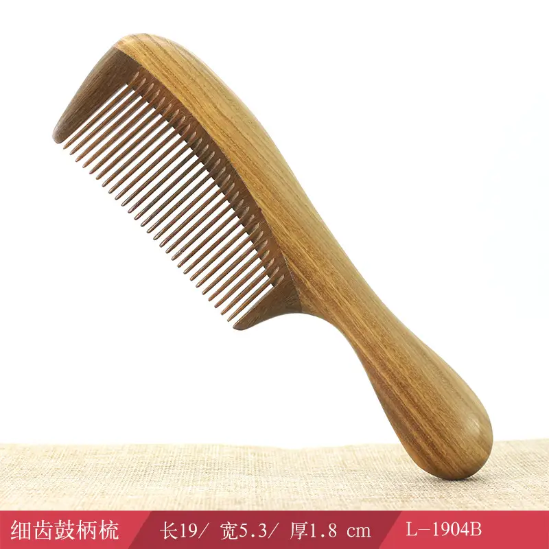 Green Sandalwood Hair Comb with Electrostatic Massage - Image 4