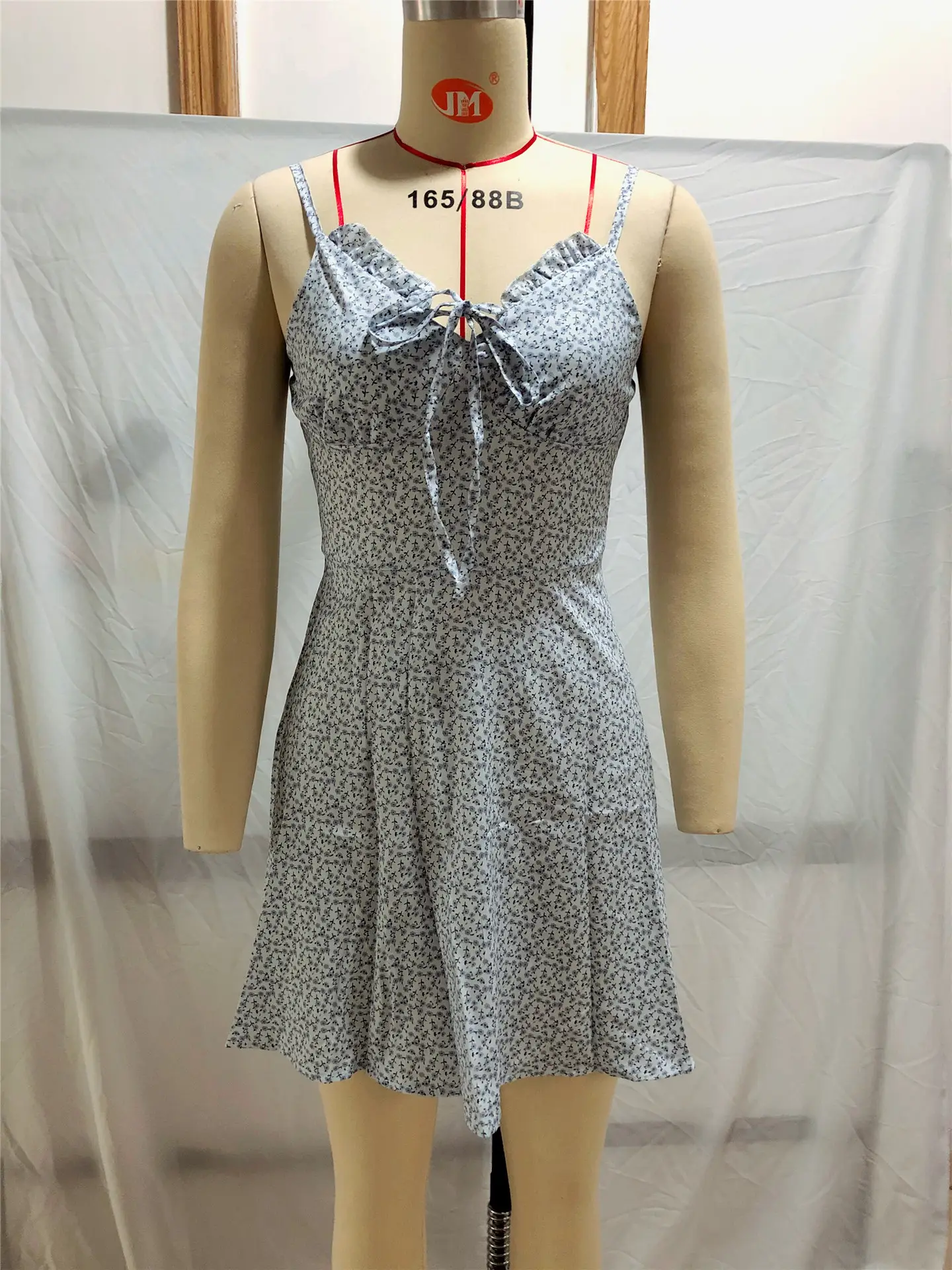 2024 Summer Floral Suspender Dress Light Blue — feature 3
