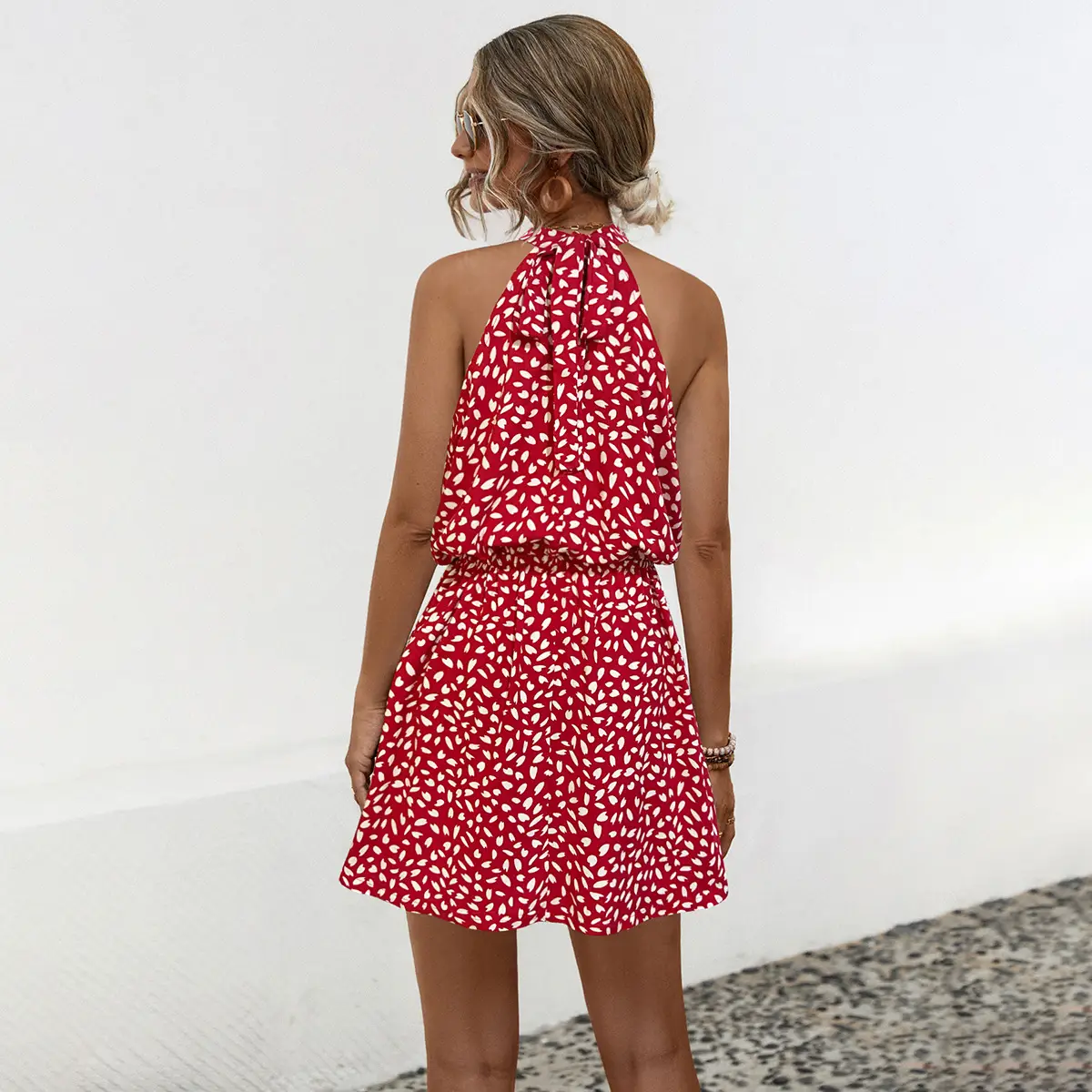 2024 Hot Selling Off-Shoulder Printed Halter Dress with Short Skirt — feature 9