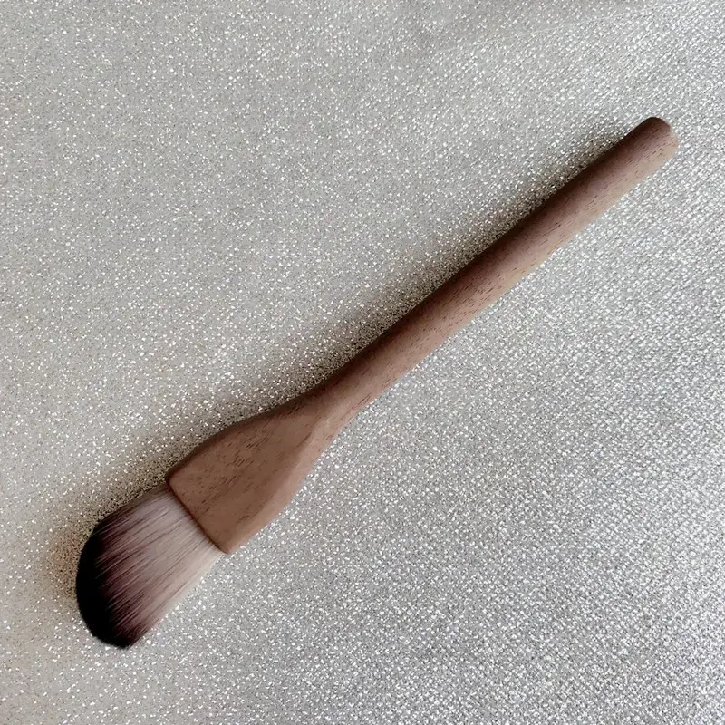Wooden Vintage Makeup Brushes Set of 4 - Image 4