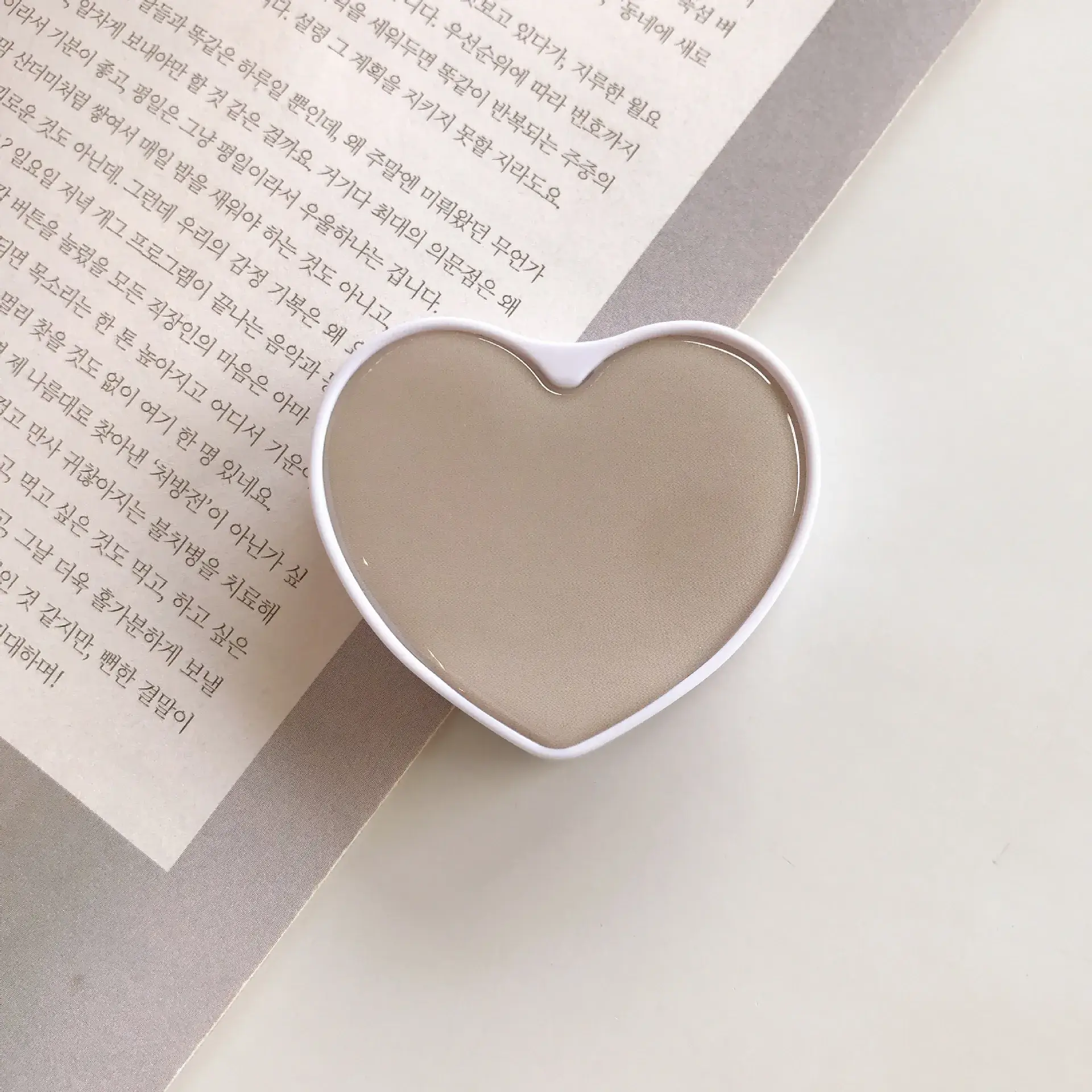 Love-shaped Airbag Bracket for Phone with Drop Glue - Image 7