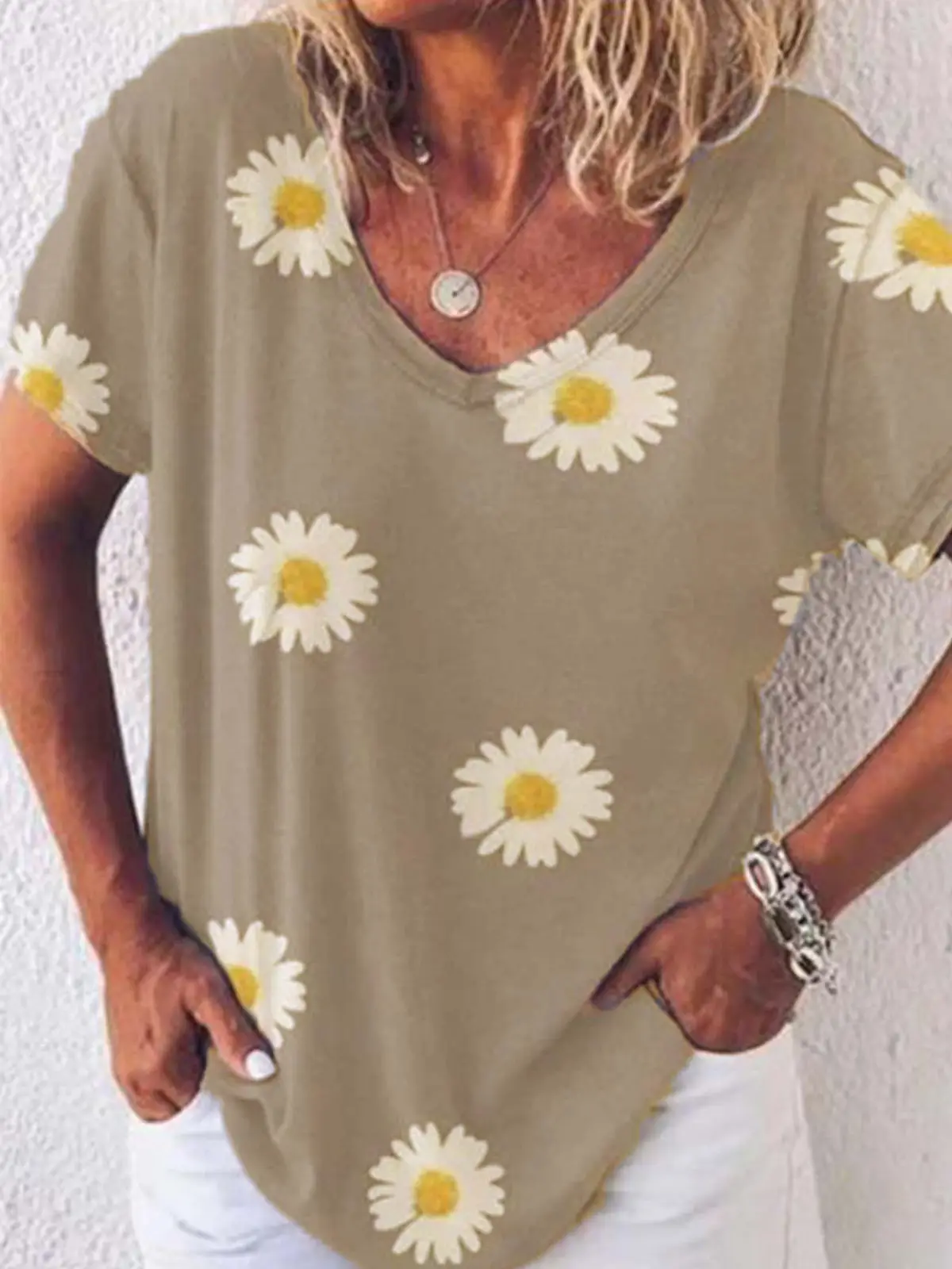Women Printed V Neck T-Shirt Yellow Daisy - Image 3