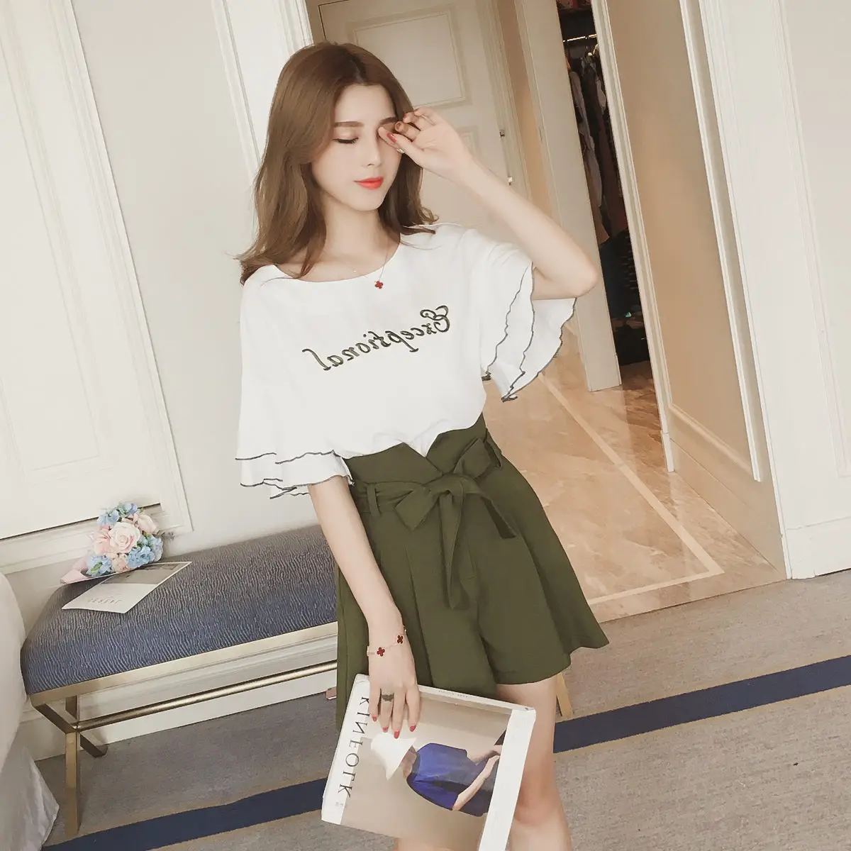 2025 Summer Petite Top & Wide Leg Shorts Set - Image 2