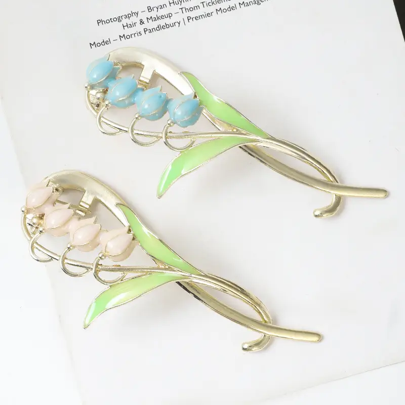 Korean Pearl Hairpin Bow with Star Accent — feature 18