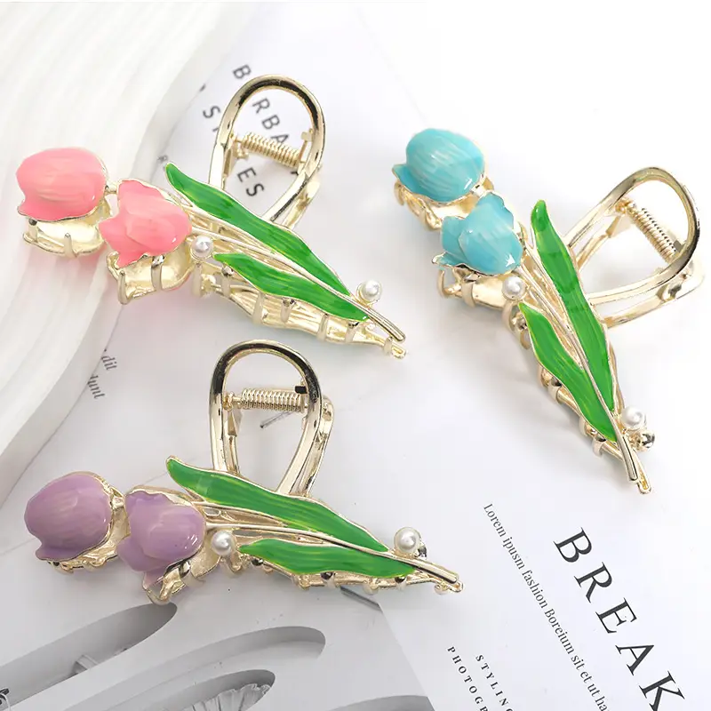 Korean Pearl Hairpin Bow with Star Accent — feature 20