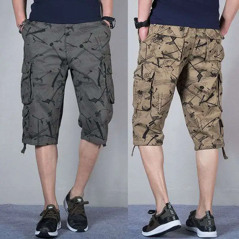 Men's Grey Camo Capri Shorts with Multi-Pockets - Image 5