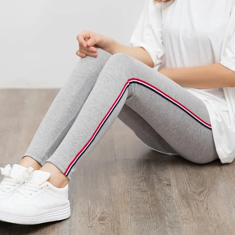 Women White Leggings Red Trim Capri Pants 50/90 - Image 5