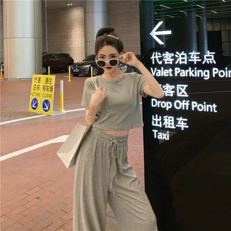 New 2024 Slim Fit Orange T-Shirt & Wide Leg Pants Set — feature 4