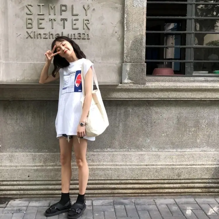 2025 Summer Women's Sleeveless Tank Top with Back Slit & Letter Print — feature 15