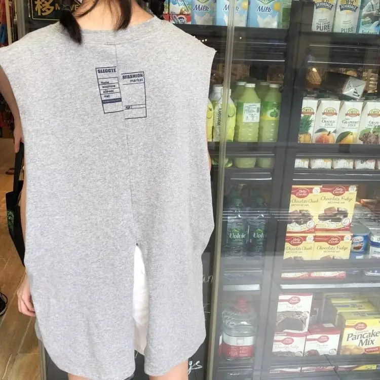 2025 Summer Women's Sleeveless Tank Top with Back Slit & Letter Print — feature 9