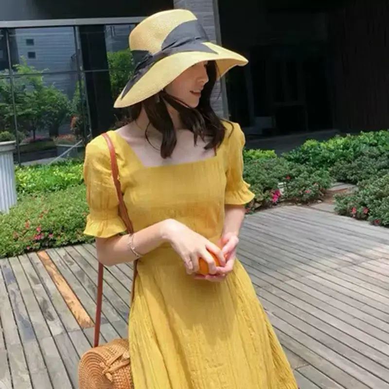2025 Summer Yellow Square Neck Dress with Sweet Waist — feature 3