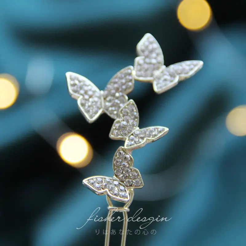 Japanese Style Sparkling Butterfly Hairpin Clip with Diamonds - Image 5